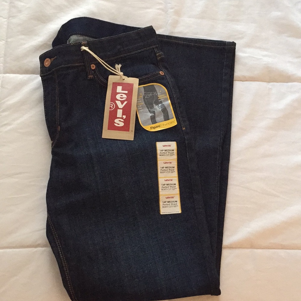 Women's Levi jeans